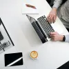 Piloter la marque corporate avec un startup studio : un levier stratégique pour les directions de la communication