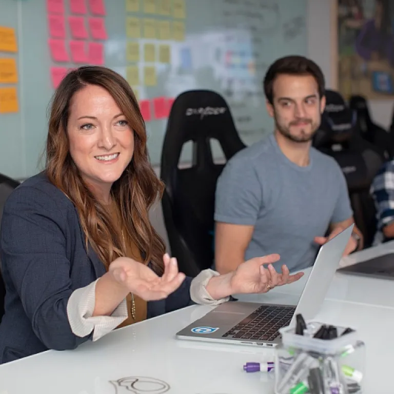 Concevoir un dossier de communication bachelor 3 : enjeux et bonnes pratiques pour les responsables communication